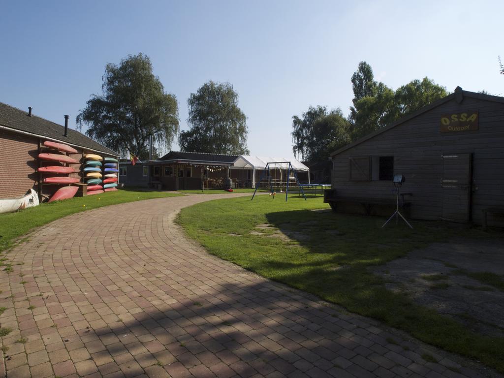 Holiday Home Ossa Basecamp Sint Odiliënberg Rum bild